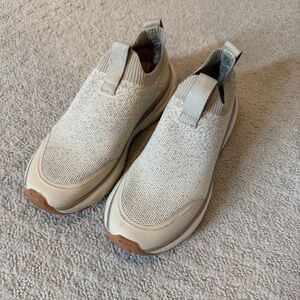 Zara Slip on Beige Boy Sneakers Sz 2.5 / 34 Eur